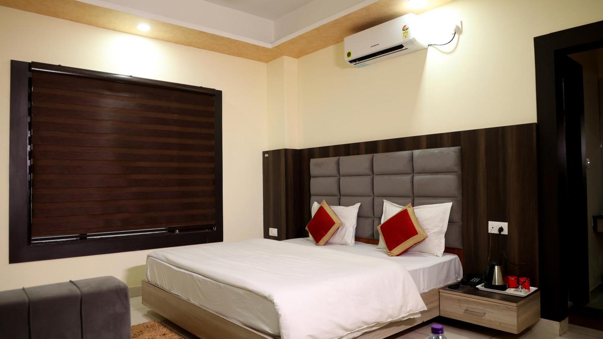 Hotel Blue Pine Haridwār Eksteriør bilde